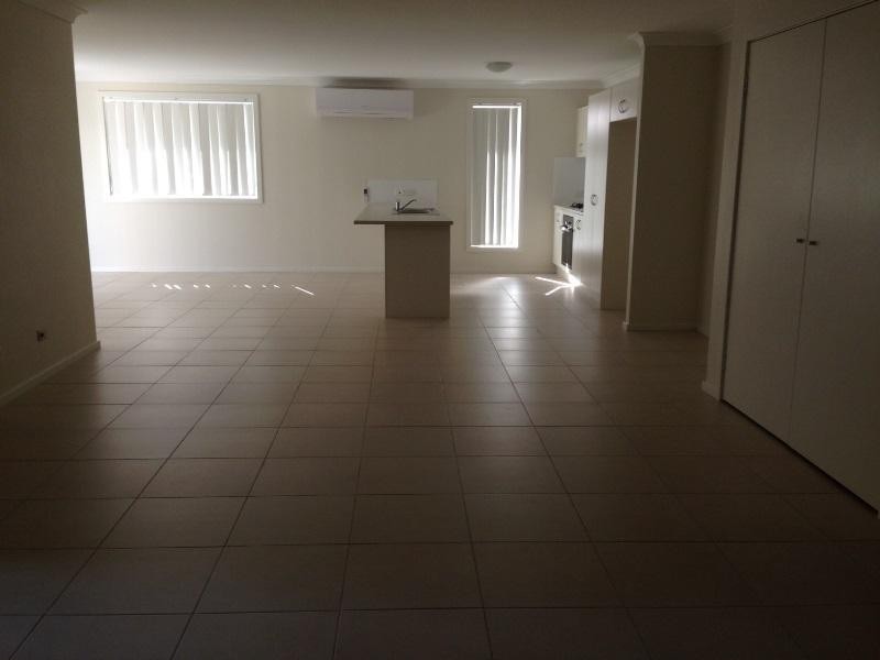 20 Jetty Parade, Fletcher NSW 2287