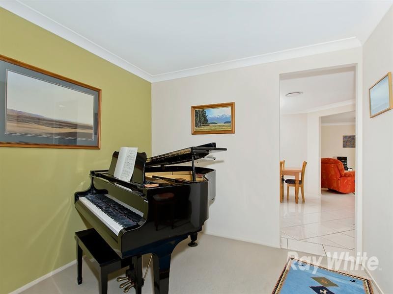 16 Corella Close, Fennell Bay NSW 2283