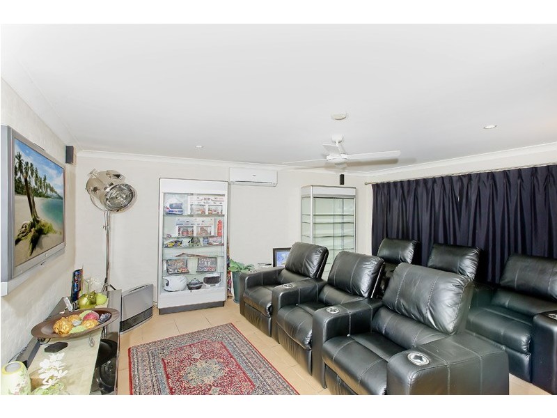43 Grant Road, Coal Point NSW 2283