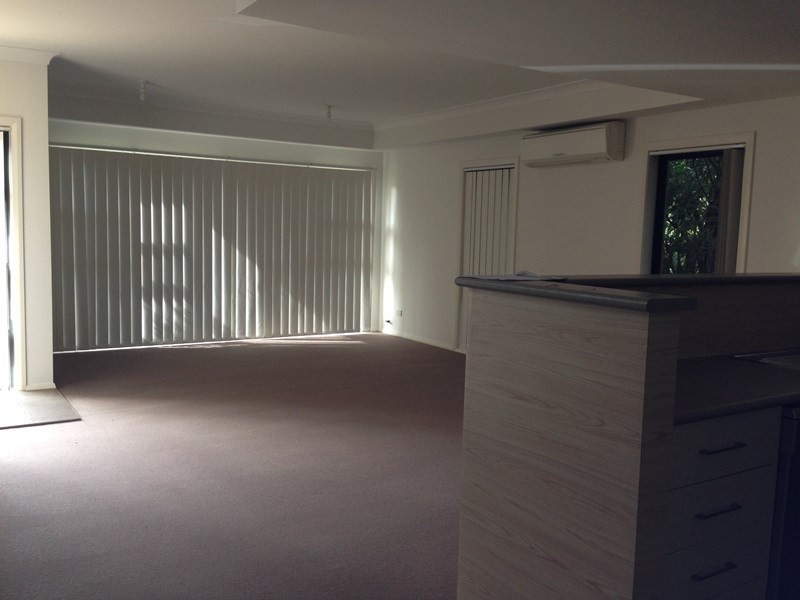 22 Kestrel Circuit, Shortland NSW 2307