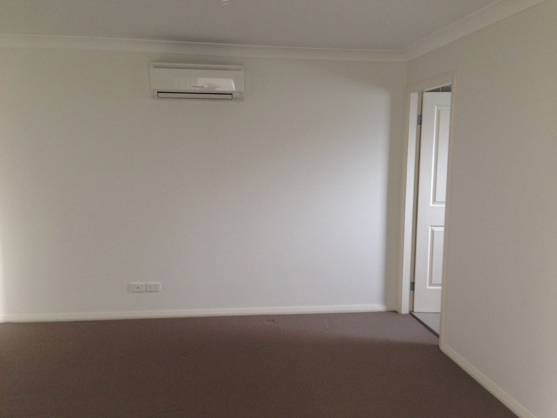 22 Kestrel Circuit, Shortland NSW 2307