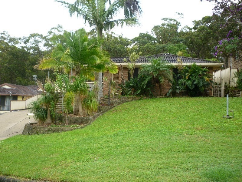 16 Bulwara Place, Bolton Point NSW 2283