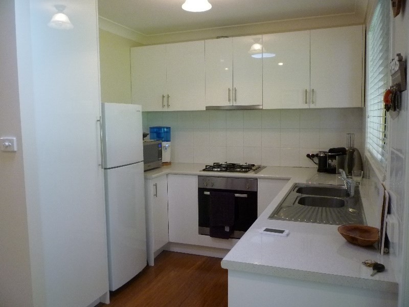 16 Bulwara Place, Bolton Point NSW 2283