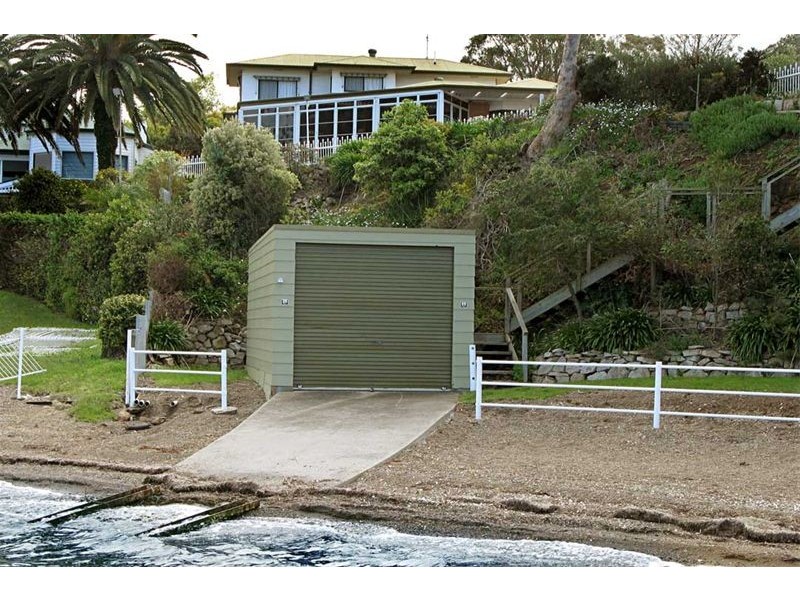 17 Hunter Street, Toronto NSW 2283