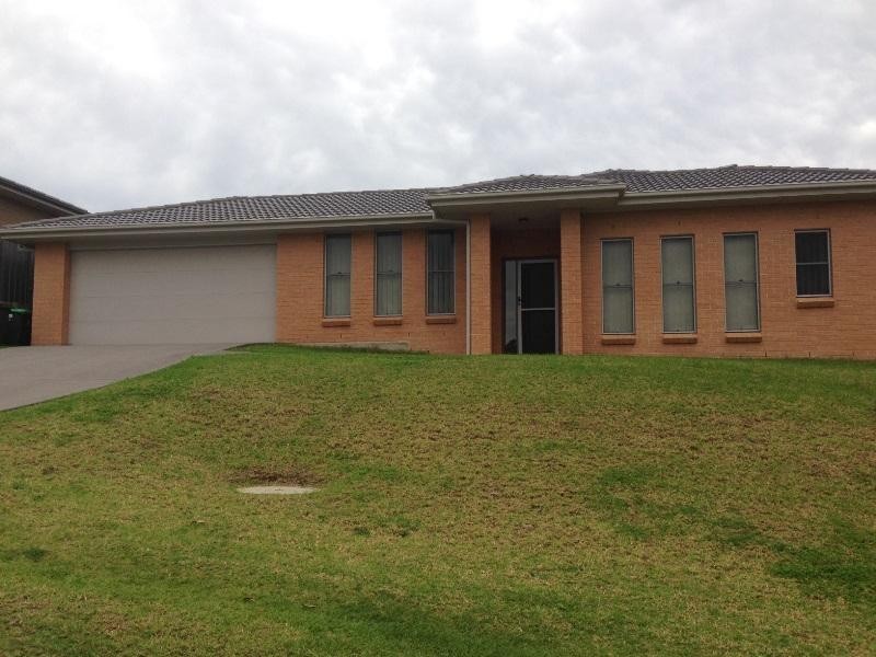 10 Talia Avenue, Cameron Park NSW 2285