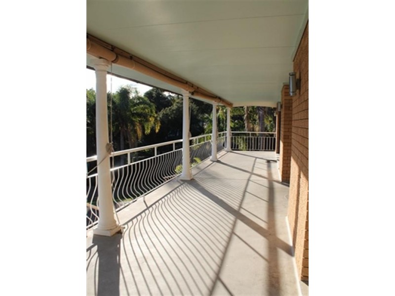 118 Coal Point Road, Coal Point NSW 2283