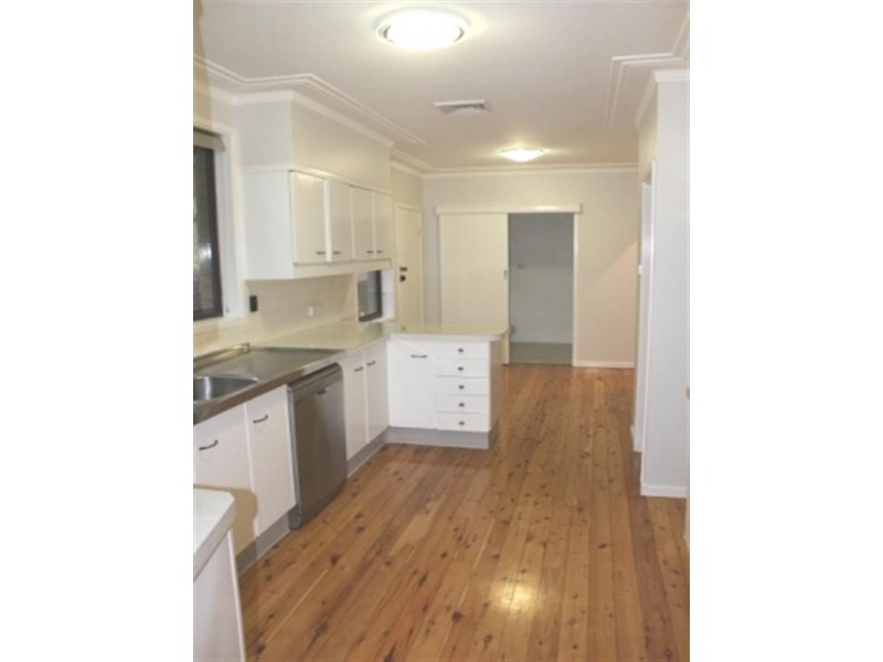 118 Coal Point Road, Coal Point NSW 2283