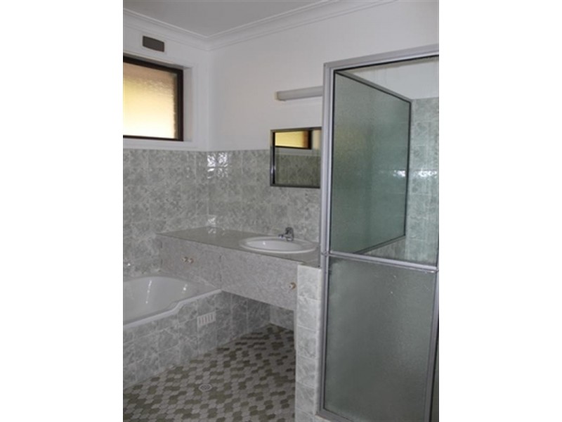 118 Coal Point Road, Coal Point NSW 2283