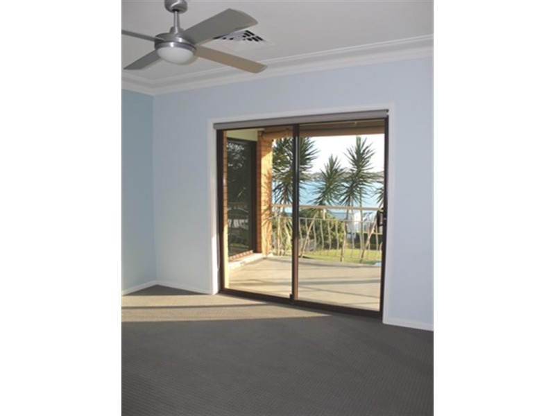 118 Coal Point Road, Coal Point NSW 2283