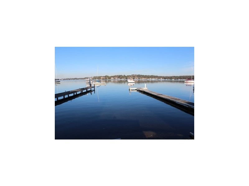 90 Sealand Road, Fishing Point NSW 2283
