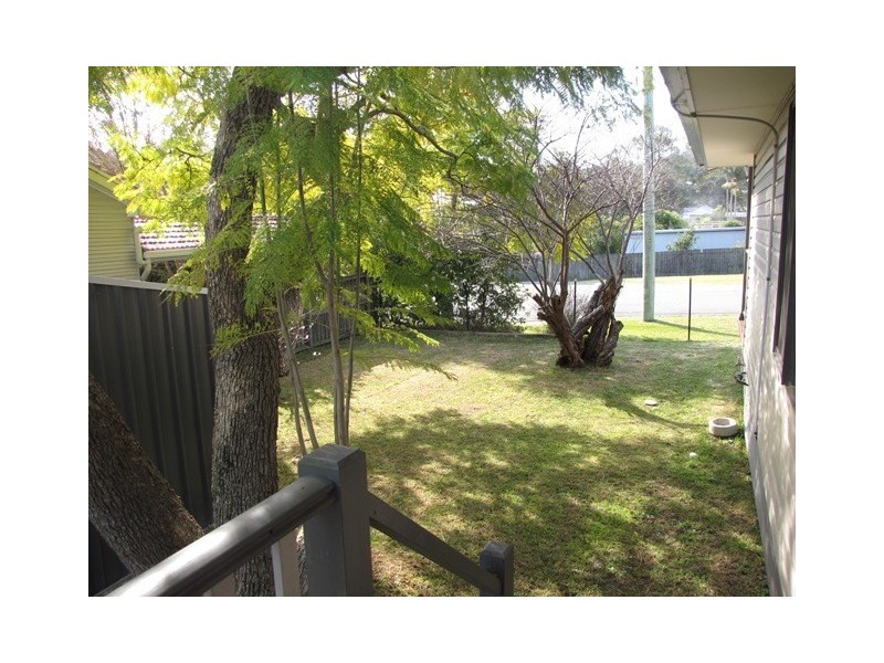 17a Brougham Avenue, Fennell Bay NSW 2283