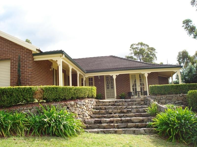 9 Burrawang Blve, Toronto NSW 2283