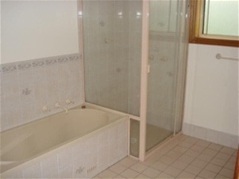 9 Burrawang Blve, Toronto NSW 2283