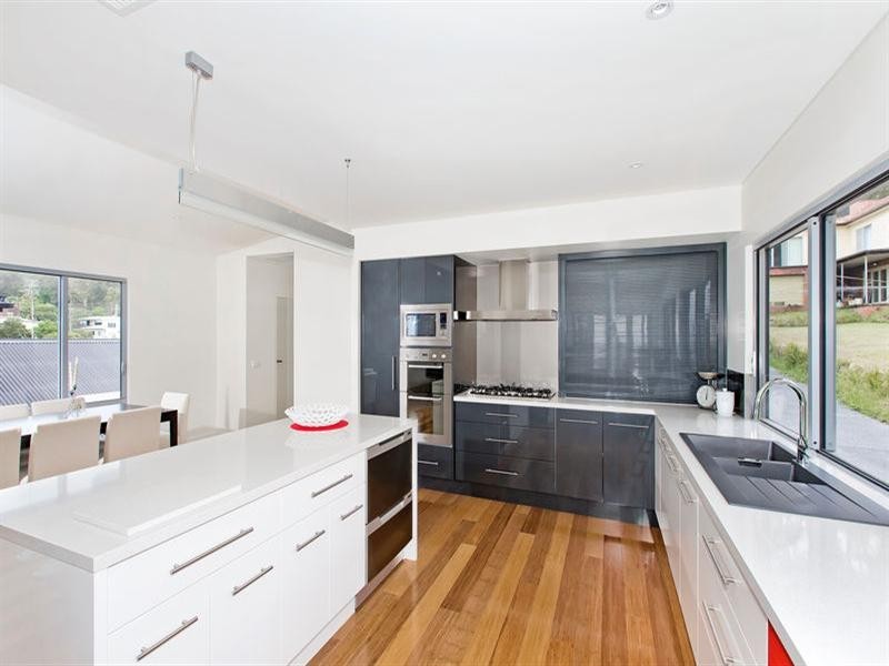 1 Beale Street, Coal Point NSW 2283