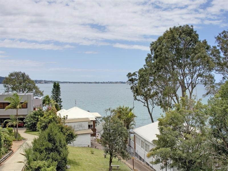 1 Beale Street, Coal Point NSW 2283