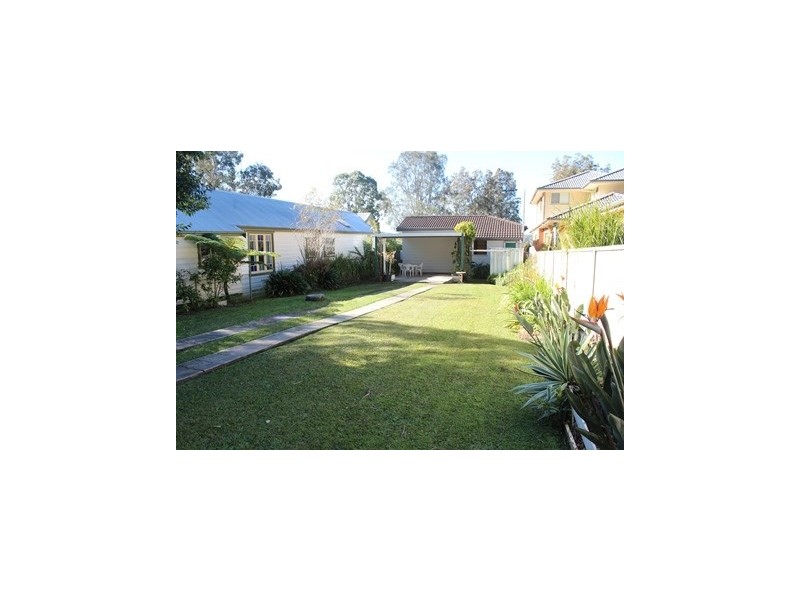6 North Parade, Blackalls Park NSW 2283