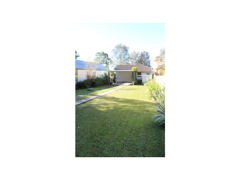 6 North Parade, Blackalls Park NSW 2283