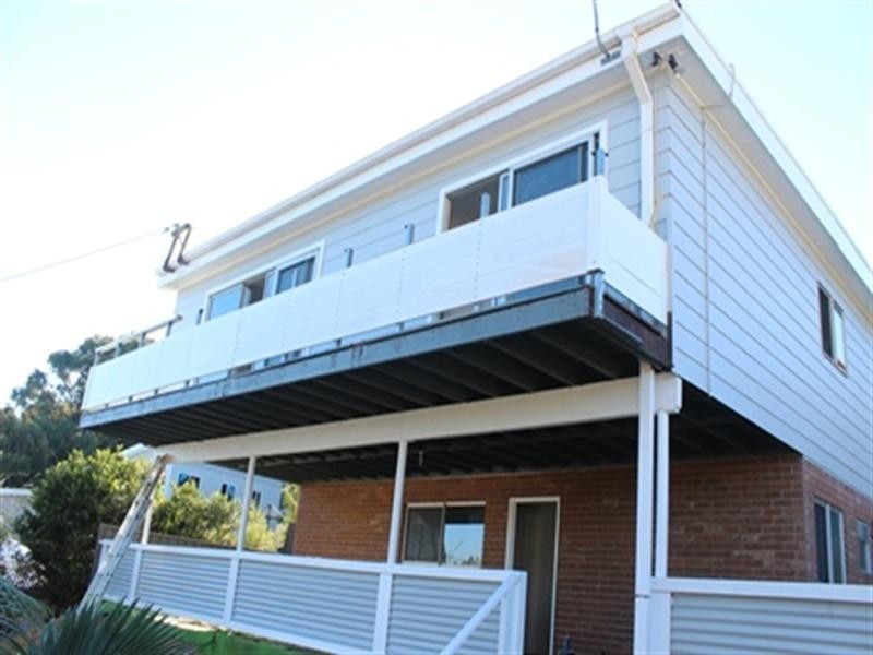 17 Beach Road, Wangi Wangi NSW 2267