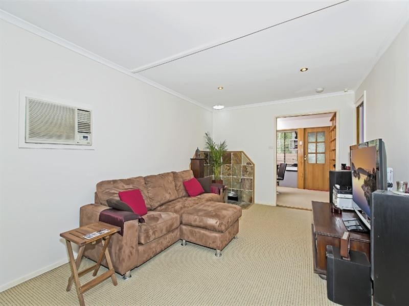 214 Excelsior Parade, Toronto NSW 2283
