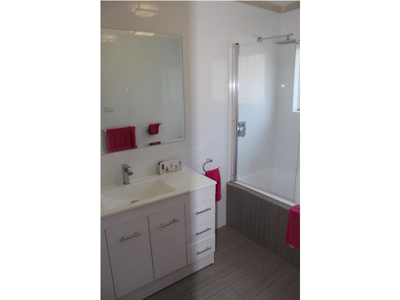 171 Excelsior Parade, Toronto NSW 2283