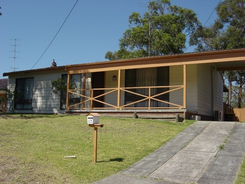 17 Bolton Close, Bolton Point NSW 2283