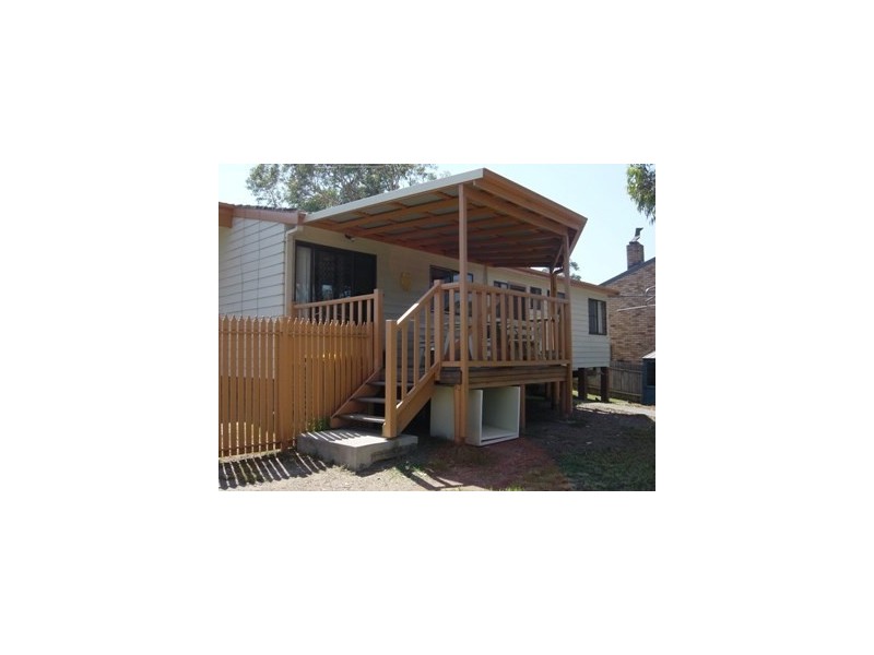 17 Bolton Close, Bolton Point NSW 2283