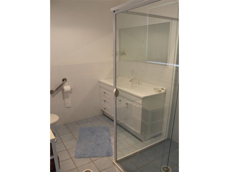 18/305 Main Road, Fennell Bay NSW 2283