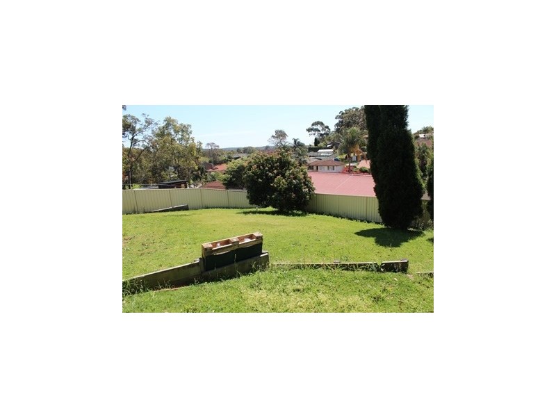 5 Lipton Close, Woodrising NSW 2284