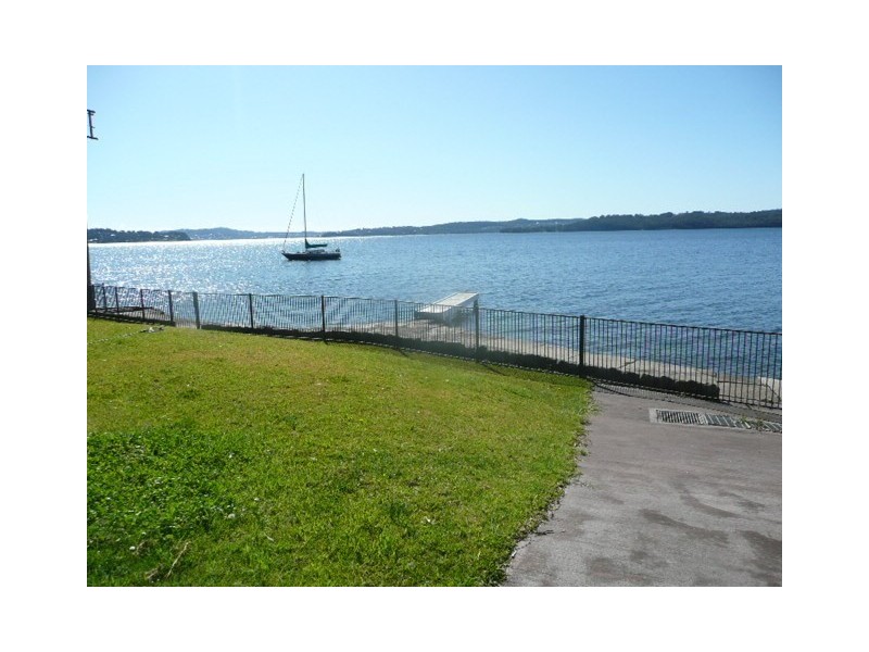 51 Excelsior Parade, Carey Bay NSW 2283