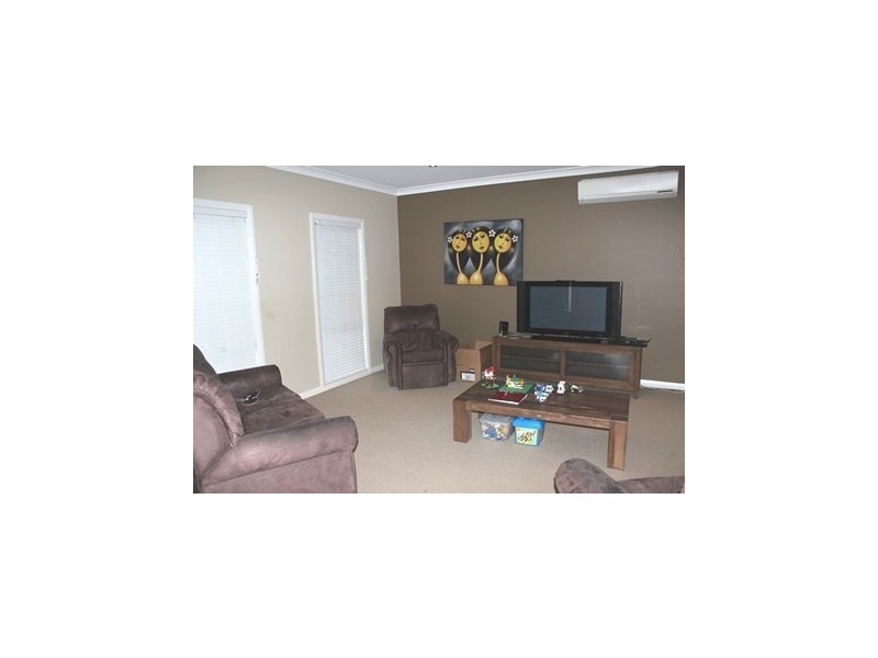 7 Read Place, Teralba NSW 2284