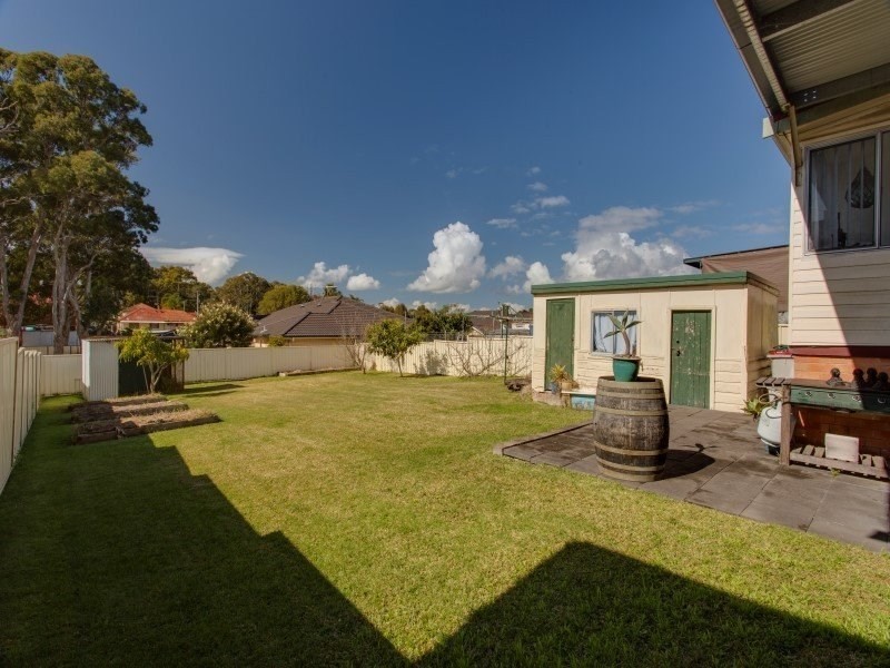 14 Prince Street, Fennell Bay NSW 2283