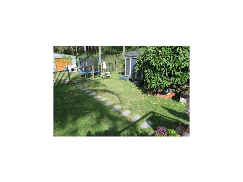 20 Coal Point Road, Coal Point NSW 2283