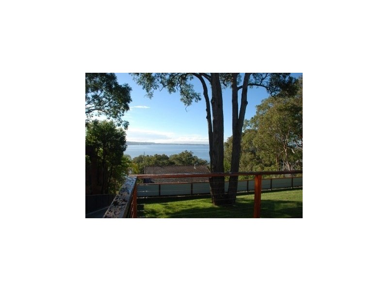 131 Skye Point Road, Coal Point NSW 2283