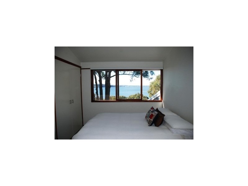 131 Skye Point Road, Coal Point NSW 2283