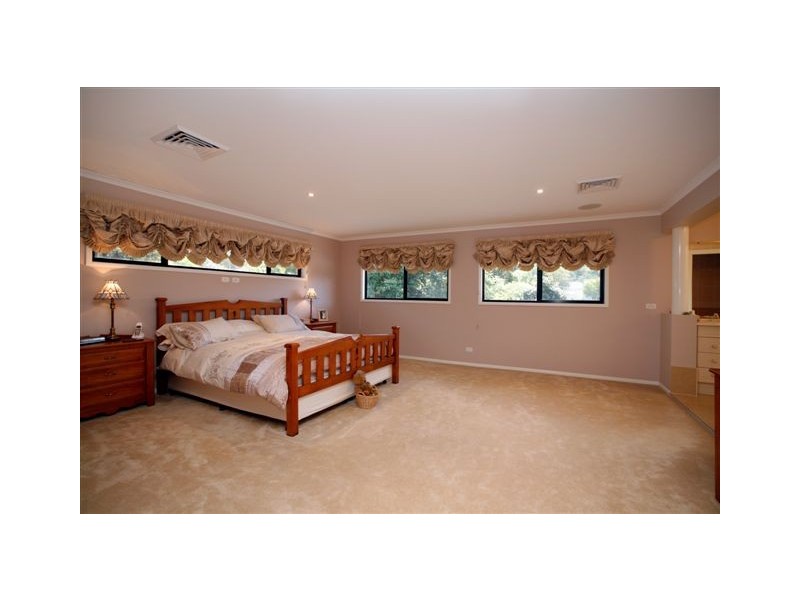 129 Excelsior Parade, Toronto NSW 2283