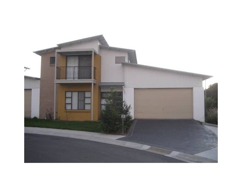 27 Kestrel Circuit, Shortland NSW 2307