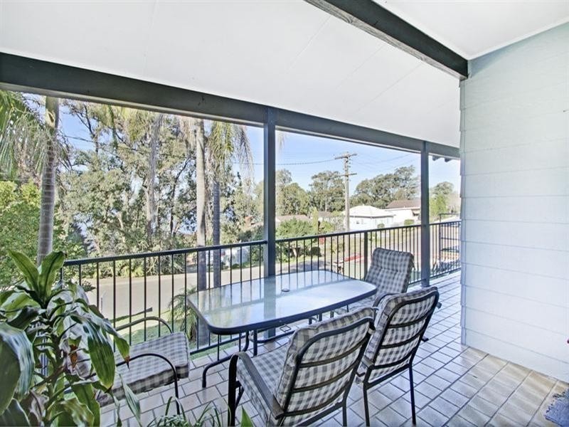 13 Wattle Street, Bolton Point NSW 2283