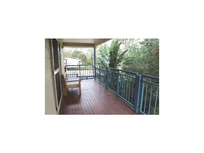 305 Coal Point Road, Coal Point NSW 2283
