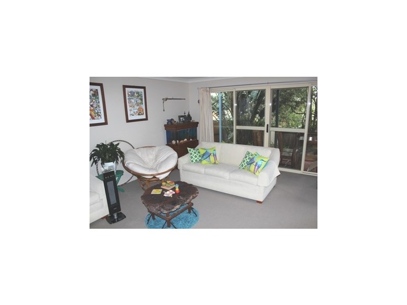 305 Coal Point Road, Coal Point NSW 2283