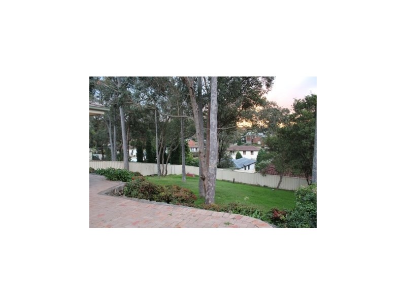 16 Shamrock Close, Woodrising NSW 2284