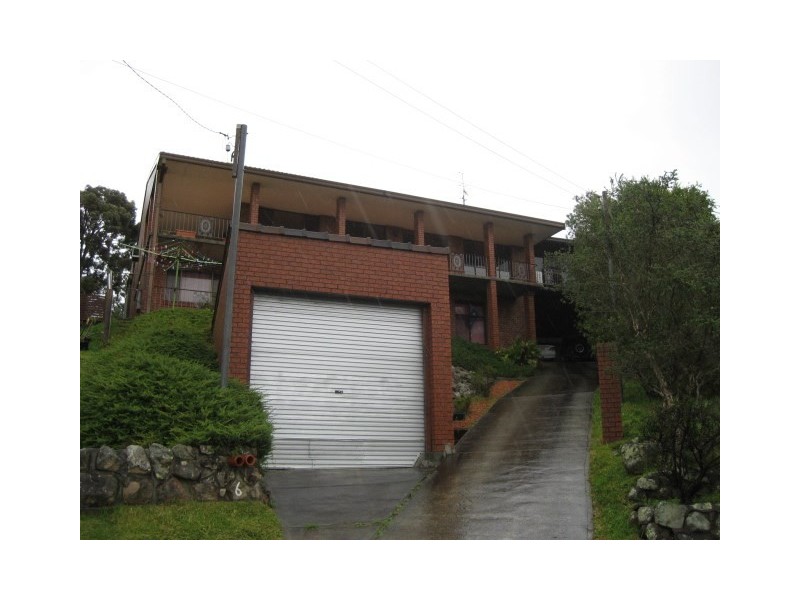 6 Gilwell Close, Fennell Bay NSW 2283