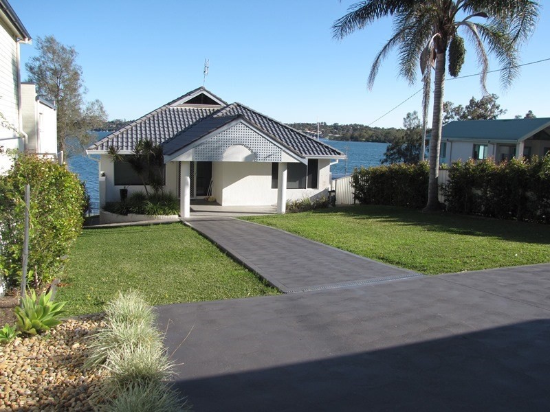 147 Coal Point Road, Coal Point NSW 2283