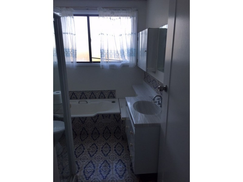 84 Fishing Point Road, Fishing Point NSW 2283