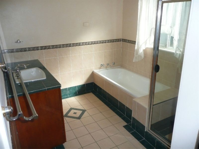 33 Speers Street, Speers Point NSW 2284