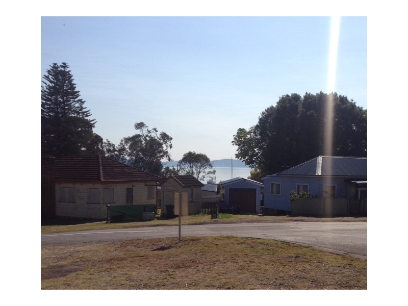 114 Watkins Road, Wangi Wangi NSW 2267