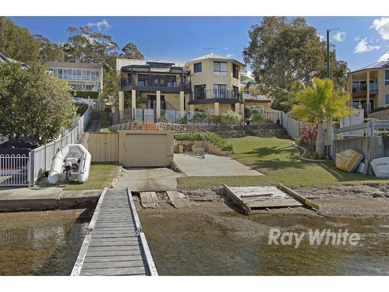 Fishing Point NSW 2283