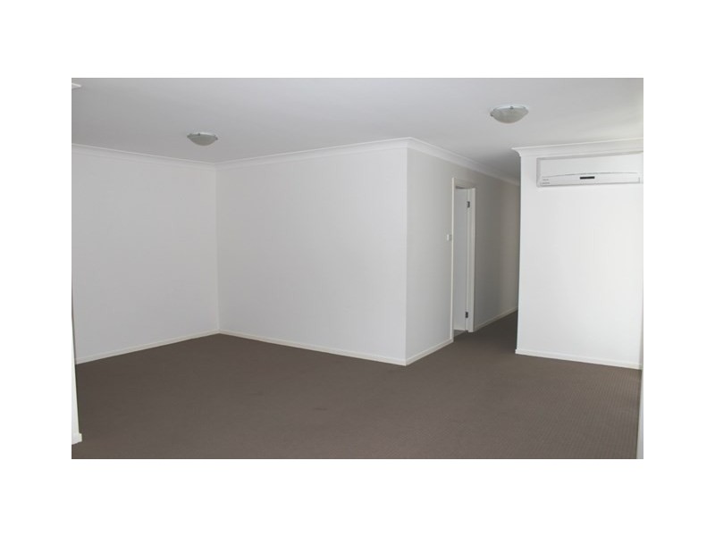 25 Blackwood Circuit, Cameron Park NSW 2285