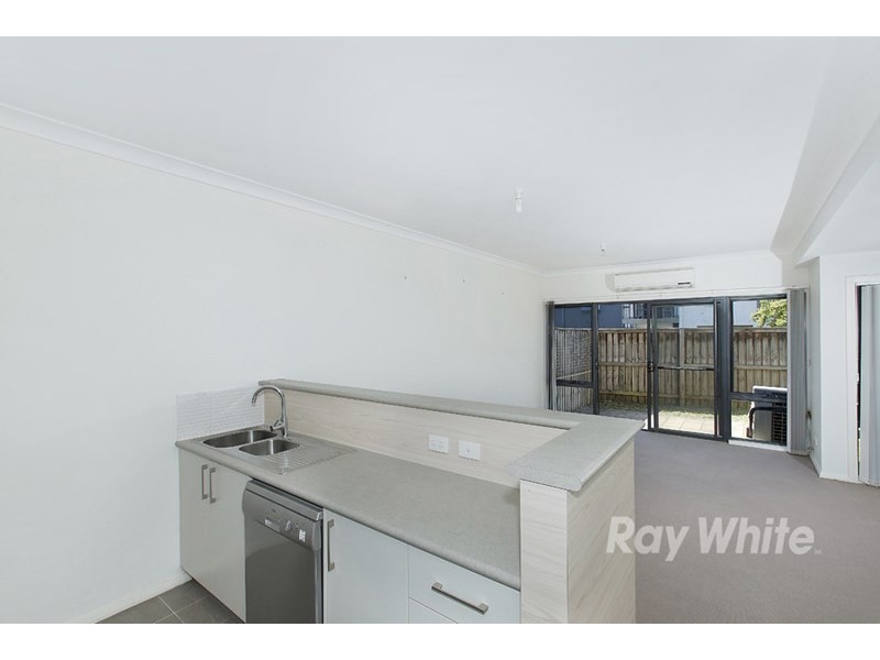 18 Kestrel Circuit, Shortland NSW 2307