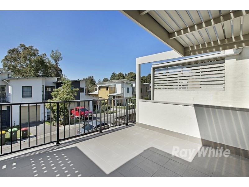 18 Kestrel Circuit, Shortland NSW 2307