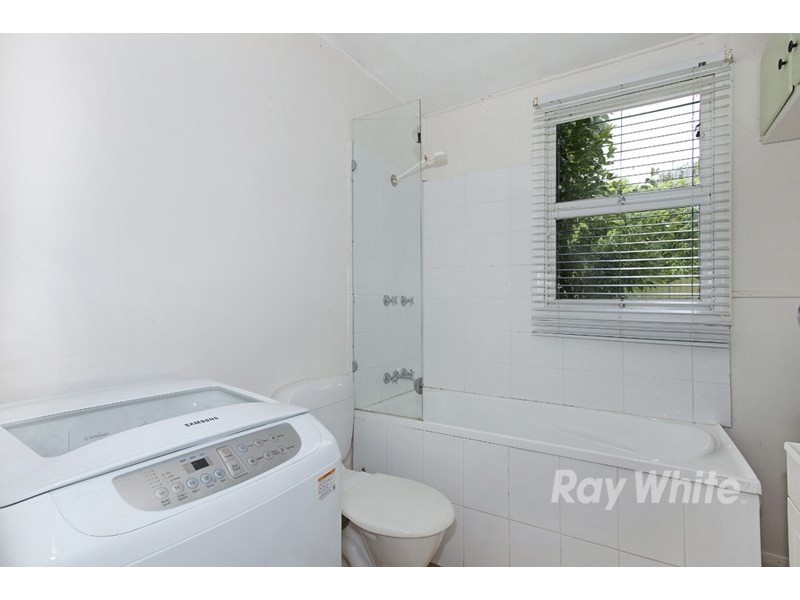 31 Ambrose Street, Carey Bay NSW 2283